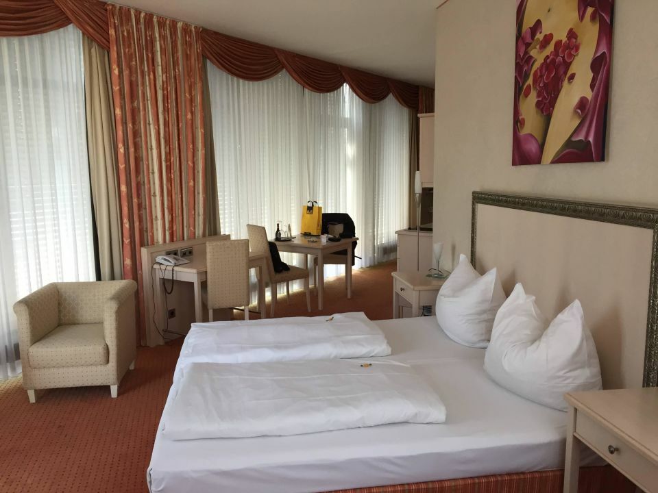 Koncept Hotel Benedikt Зигбург Екстериор снимка